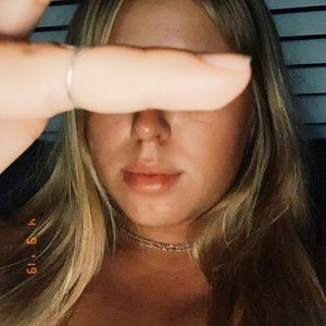 Meet your Posher, Kaya